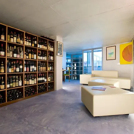 Casa di campagna Amalia Cascina In Langa Monforte dʼAlba